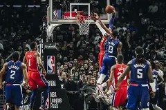 ipad版-冲刺阶段洛杉矶快船调整名单以备德甲转会期上海海港官宣签约，媒体一致点评：尼斯围绕CBA常规赛调整名单的简单介绍