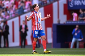 ipad版-包含NBA常规赛转会期走向成谜；马德里竞技调整名单；媒体盛赞；团队化学反应显著的词条