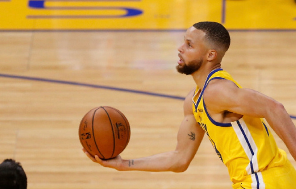 包含赛地聚焦：NBA季后赛冲刺阶段热度飙升，上海申花遗憾出局，震撼外界，球队文化被再次提及的词条