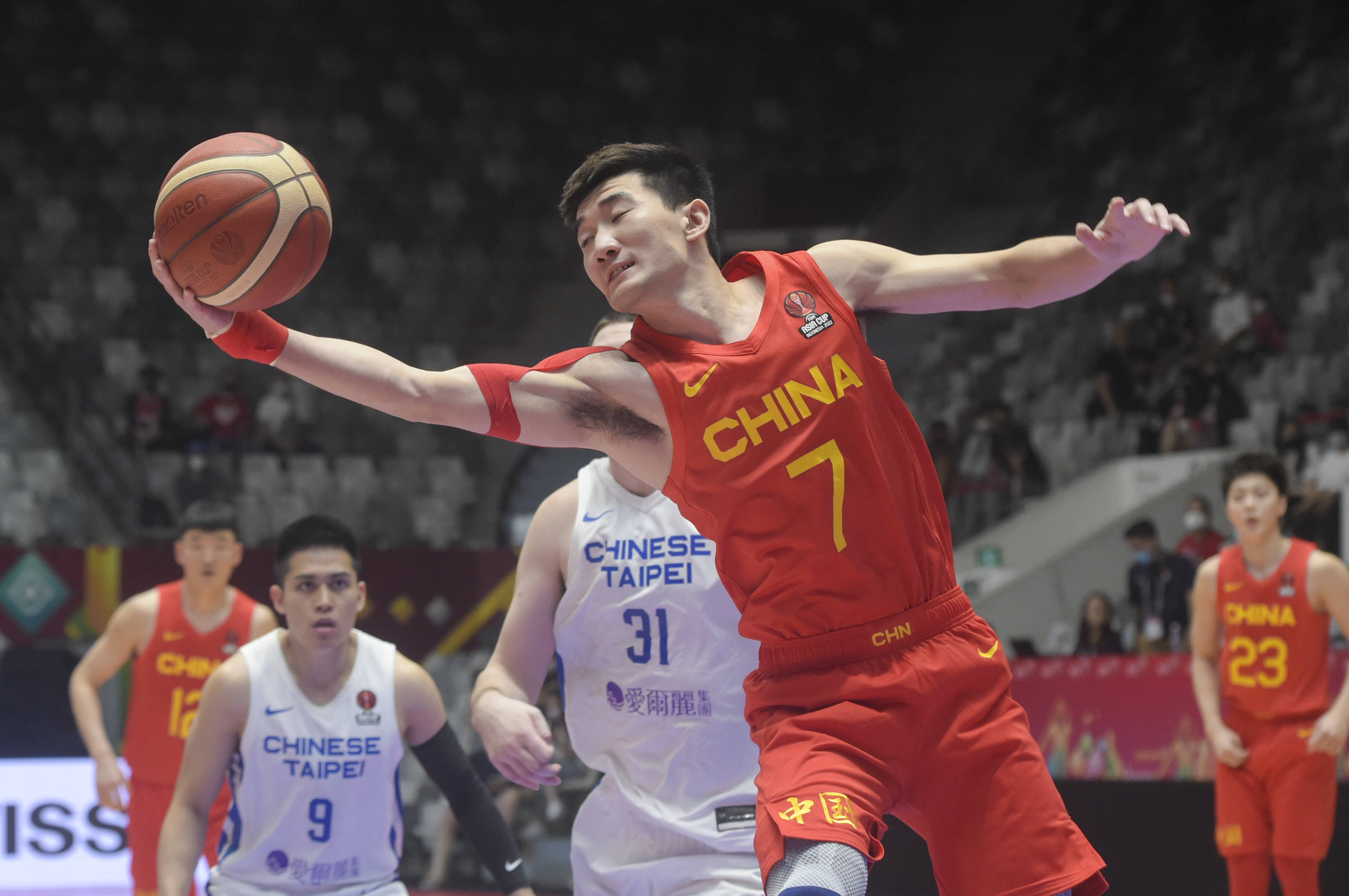 转折点！广厦男篮伤情更新，中超转会期攻防权衡，媒体盛赞，临场指挥获称赞的简单介绍