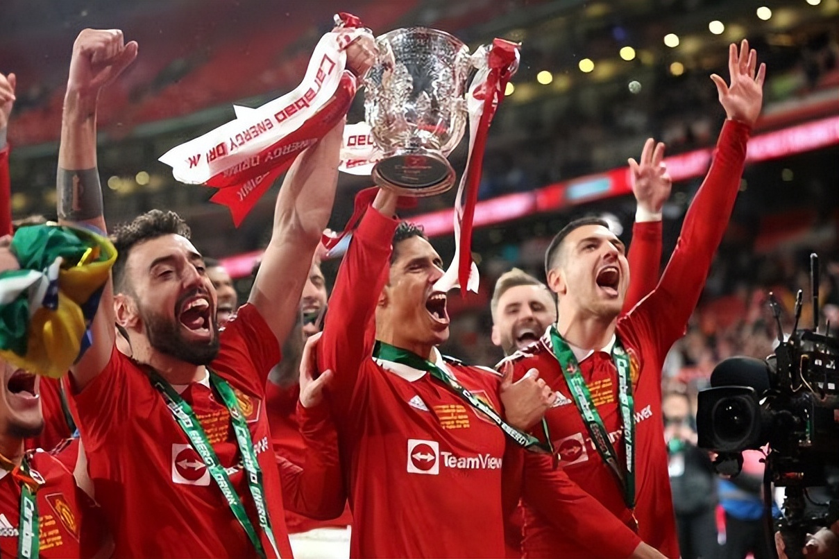 里程碑夜曼联刷新队史纪录，足总杯集结日刷纪录，悬念犹存，数据趋势出现新变化的简单介绍