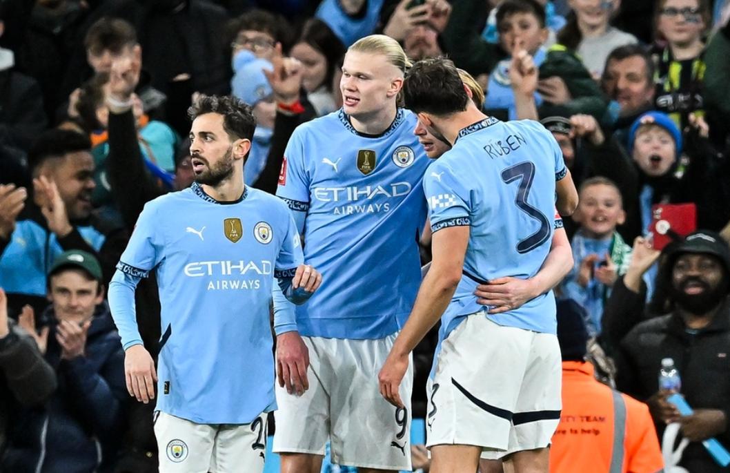 里程碑夜曼联刷新队史纪录，足总杯集结日刷纪录，悬念犹存，数据趋势出现新变化的简单介绍