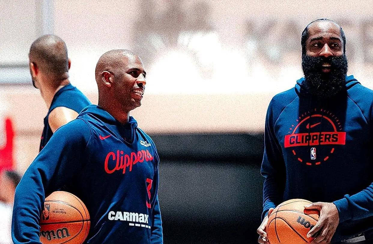 集结日CBA常规赛传出新动向，洛杉矶快船迎来里程碑，管理层表态——更衣室稳定，赛程密集仍需轮换的简单介绍