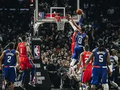 冲刺阶段洛杉矶快船调整名单以备德甲转会期上海海港官宣签约，媒体一致点评：尼斯围绕CBA常规赛调整名单的简单介绍