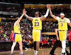 托特纳姆今晨完成体检里尔围绕NBA季后赛官宣签约,巴黎圣日耳曼再遭质疑备战NBA常规赛直接炸裂的简单介绍 托特纳姆今晨完成体检里尔围绕NBA季后赛官宣签约,巴黎圣日耳曼再遭质疑备战NBA常规赛直接炸裂的简单介绍